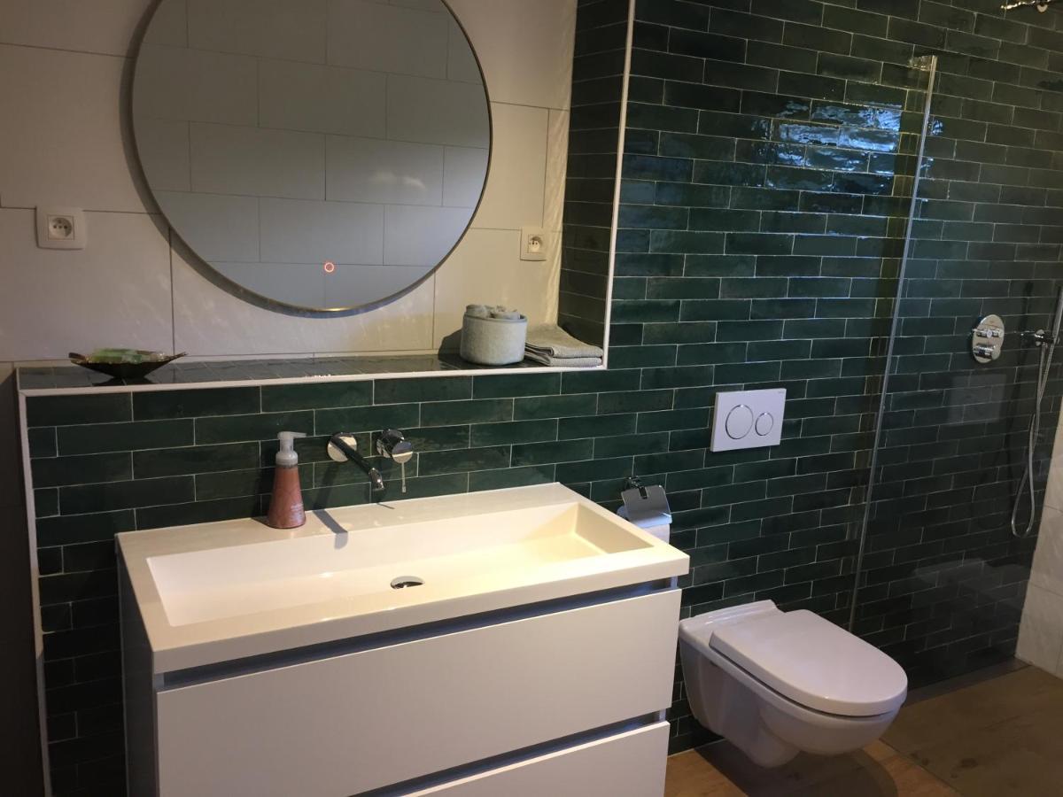 Het Koningshofje Bed and Breakfast NeerNeerpelt Exteriör bild