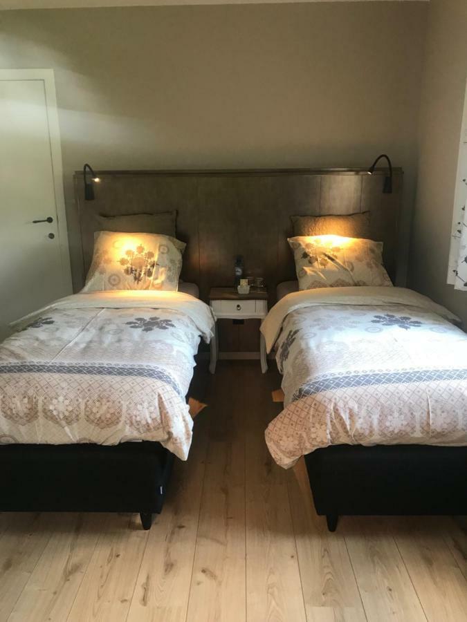 Het Koningshofje Bed and Breakfast NeerNeerpelt Exteriör bild