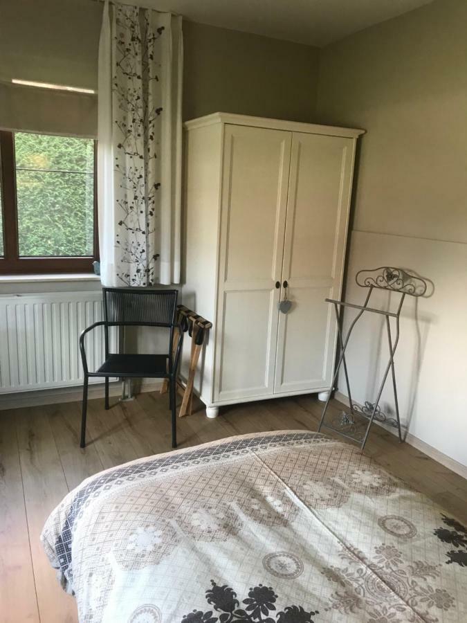 Het Koningshofje Bed and Breakfast NeerNeerpelt Exteriör bild